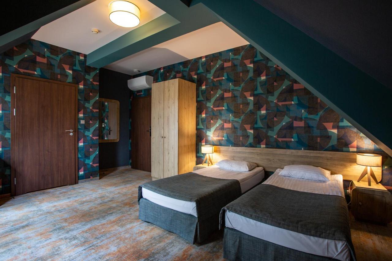Hotel Styl 70 بيشتنا المظهر الخارجي الصورة