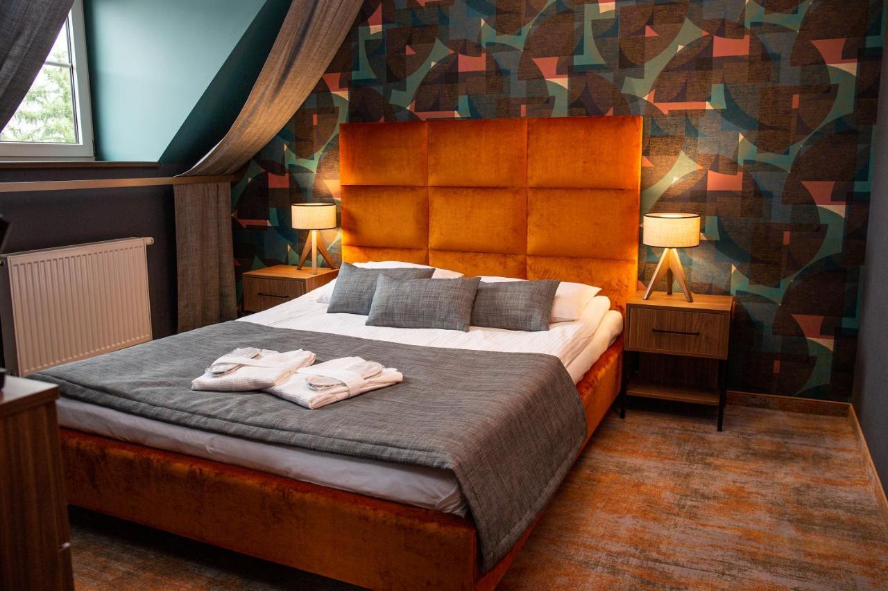 Hotel Styl 70 بيشتنا المظهر الخارجي الصورة