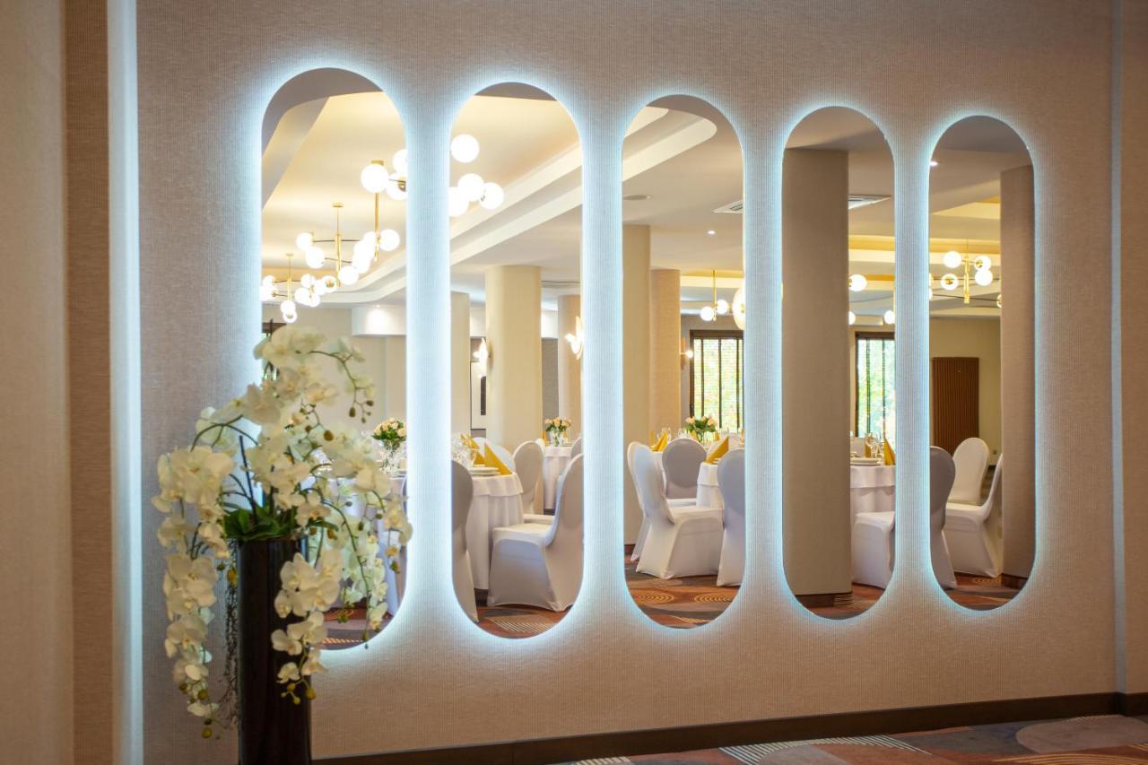Hotel Styl 70 بيشتنا المظهر الخارجي الصورة